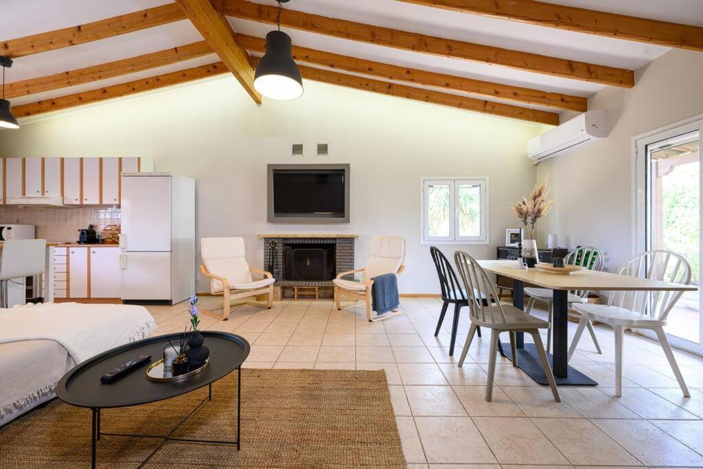 Farmbill Villa Markopoulo Mesogaias ภายนอก รูปภาพ