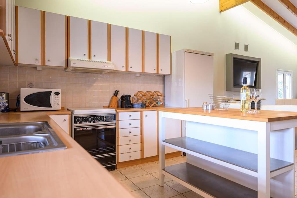 Farmbill Villa Markopoulo Mesogaias ภายนอก รูปภาพ